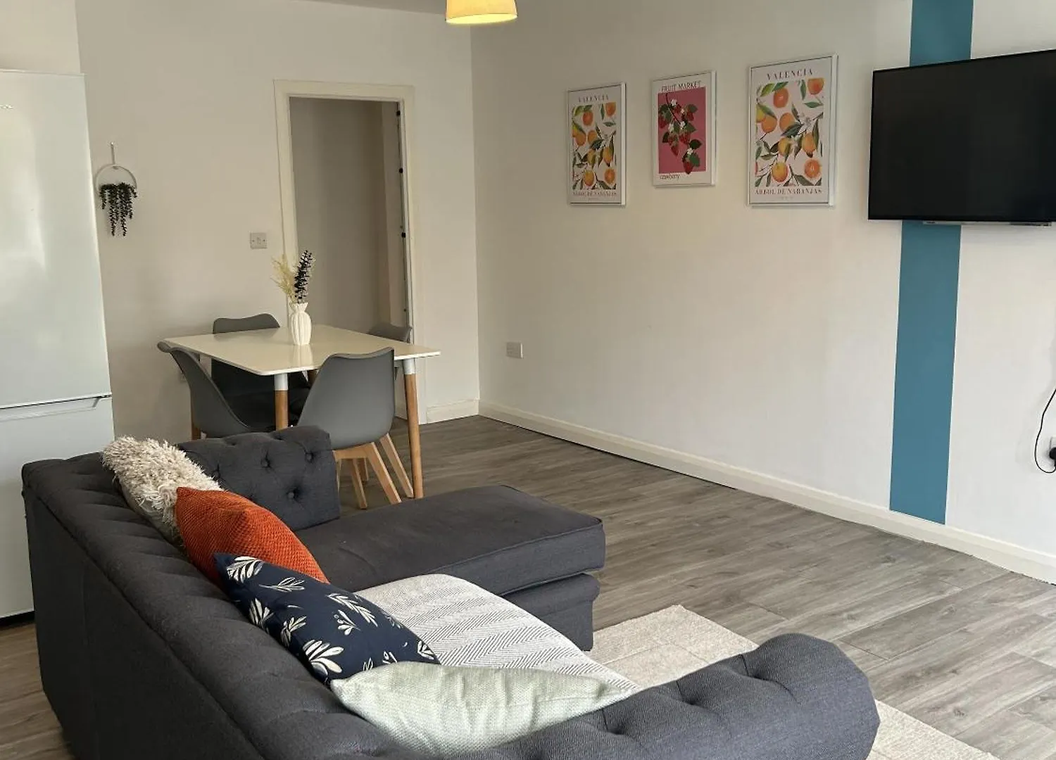 2 Bed Apartment Near Gatwick Horley