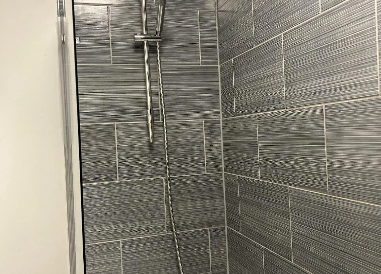 2 Bed Apartment Near Gatwick Horley United Kingdom